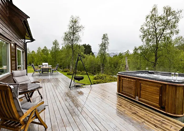 Riverside * Hornindal