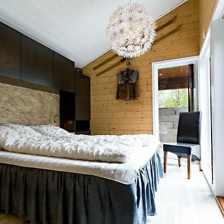 Riverside * Hornindal