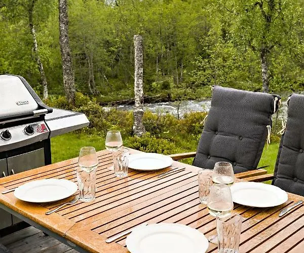 Riverside * Hornindal