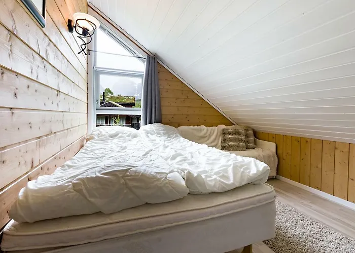 Riverside * Hornindal